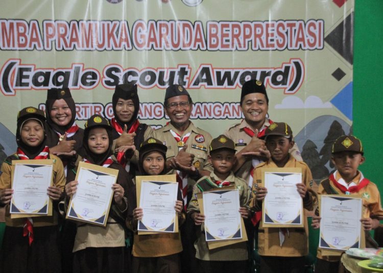Kabupaten Karanganyar | Kwarcab Karanganyar Gelar Eagle Scout Award |