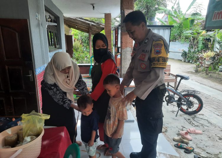 Tingkatkan Sinergitas, Bhabinkamtibmas Kelurahan Sumurpanggang Berikan Pendampingan Giat ILP 1 Tingkatkan Sinergitas, Bhabinkamtibmas Kelurahan Sumurpanggang Berikan Pendampingan Giat ILP