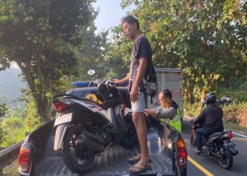 Gagal Kuasai Motornya di Tikungan Jalan Wonosari-Jogja, Pemuda Ini Terjungkal ke Jurang » Warga Berita