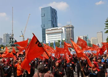 Unjuk Massa Tolak Tapera dan UKT Padati Kawasan Patung Kuda