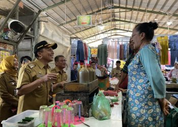 Pj Bupati Cilacap Serap Aspirasi Pedagang Pasar Sidodadi