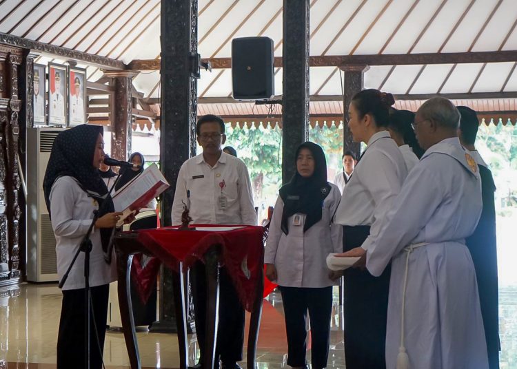 Sejumlah 285 ASN Resmi Dilantik, Bupati Tiwi Minta ASN Berintegritas Dan Tunjukkan Kinerja Baik