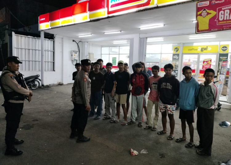 Pimpin Patroli malam Hari, Kapolsek Bumiayu Berikan Imbauan kamtibmas ke Remaja