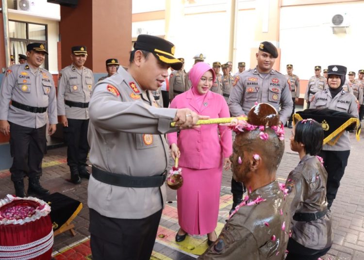 Kapolres Kudus Tutup Tradisi pembaretan Bintara remaja angkatan 50 – Polres Kudus