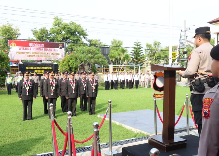 Purna Tugas, 7 Personel Polisi di Brebes Jalani Wisuda Purna Bhakti 1 Purna Tugas, 7 Personel Polisi di Brebes Jalani Wisuda Purna Bhakti