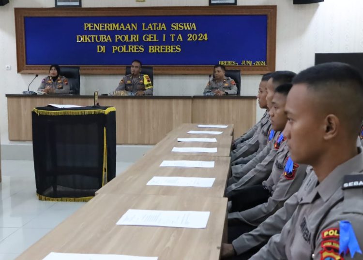 1 Bulan, 24 Siswa Diktukba Polri Gelar Latja di Polres Brebes