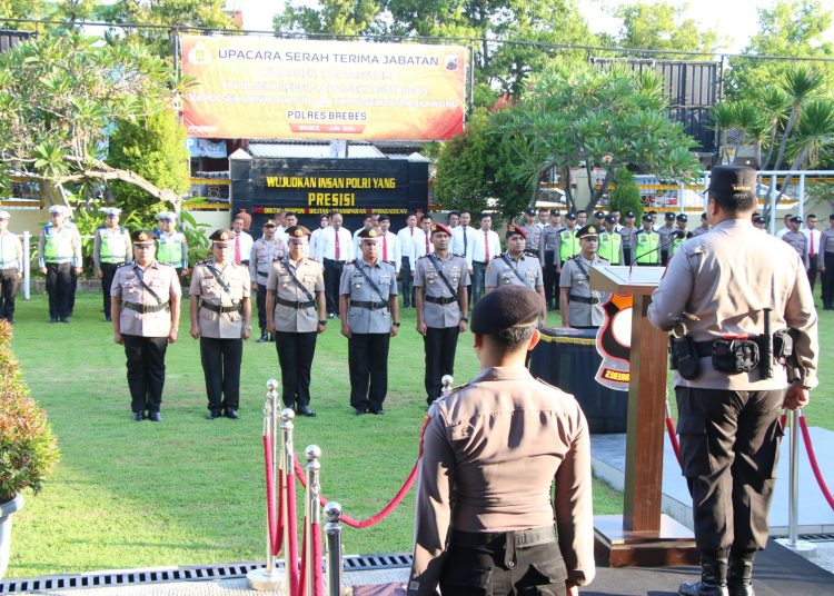 Kapolres Brebes Pimpin Sertijab Kabag, Kasat dan Kapolsek. Ini Daftarnya