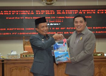 Pj Bupati Cilacap Sampaikan Raperda tentang Pertanggungjawaban Pelaksanaan APBD 1 Pj Bupati Cilacap Sampaikan Raperda tentang Pertanggungjawaban Pelaksanaan APBD