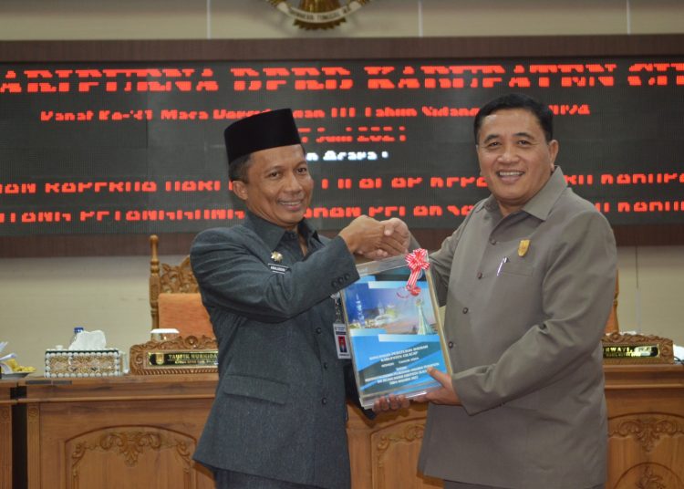 Pj Bupati Cilacap Sampaikan Raperda tentang Pertanggungjawaban Pelaksanaan APBD 1 Pj Bupati Cilacap Sampaikan Raperda tentang Pertanggungjawaban Pelaksanaan APBD