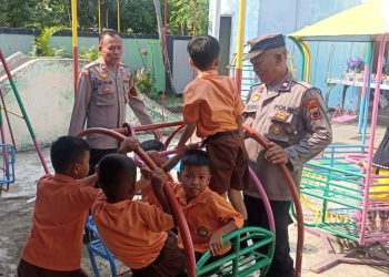 Polisi Sahabat Anak, Polsek Brebes Sambangi TK Pertiwi Desa Wangandalem