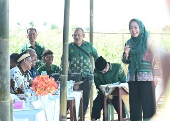 Hadiri Peletakan Batu Pertama, Bupati Siap Bantu Pengembangan Padamara Muhammadiyah Center 3 Hadiri Peletakan Batu Pertama, Bupati Siap Bantu Pengembangan Padamara Muhammadiyah Center