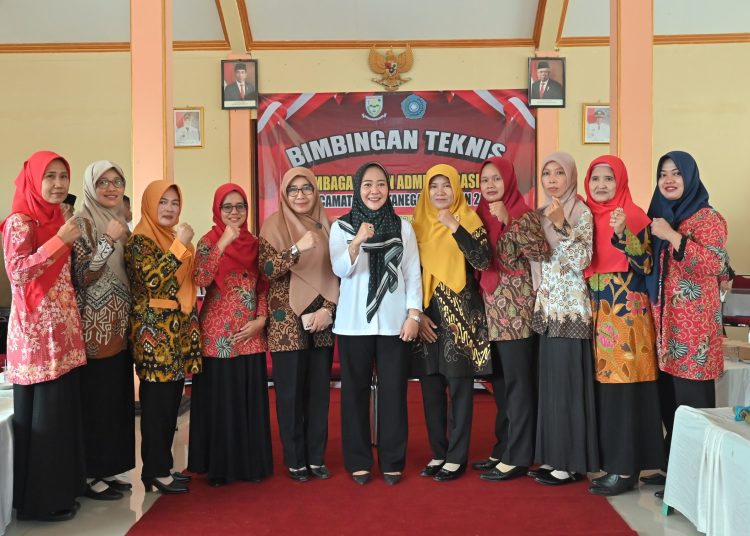 Bupati Tiwi Apresiasi Kader PKK Kertanegara Gencarkan PSN