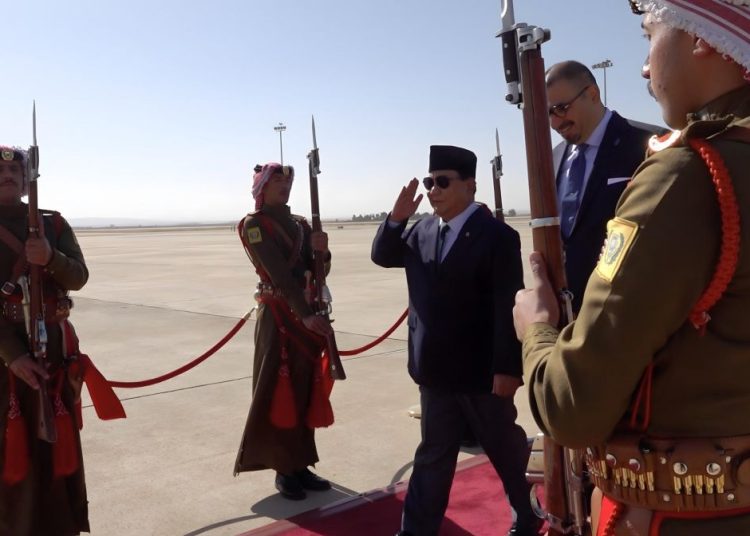 Prabowo Tiba di Yordania, Disambut Sejumlah Pejabat Tinggi dan Jajar Kehormatan – Warga Berita