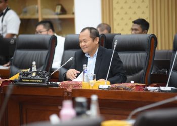 Pecah! Sarmuji Bawa Jokes ‘Thariq Sudah Haji Umur 2 Bulan’ Ke Gedung Parlemen, Senayan