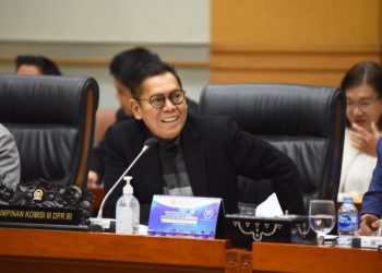 Adies Kadir Apresiasi Kinerja Pimpinan KPK