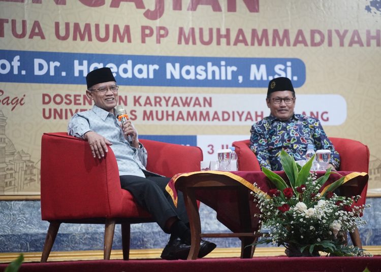 Pesan Haedar Nashir untuk Pasangan Suami Istri