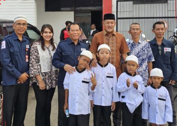 Sunatan Massal Bersama PMI – Warga Berita