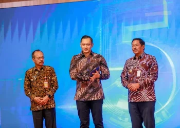 PJ Gubernur Jateng Nana Dampingi AHY Luncurkan Layanan Elektronik di 29 Kantor Pertanahan