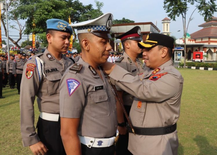 Puluhan Personel Polres Kudus Mendapat Kenaikan Pangkat – Polres Kudus 1 Puluhan Personel Polres Kudus Mendapat Kenaikan Pangkat – Polres Kudus