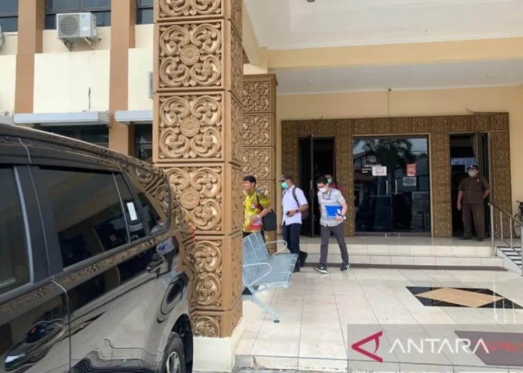Hari ke-5 Penggeledahan KPK, Kali Ini Targetnya Disdukcapil Semarang 1 Hari ke-5 Penggeledahan KPK, Kali Ini Targetnya Disdukcapil Semarang