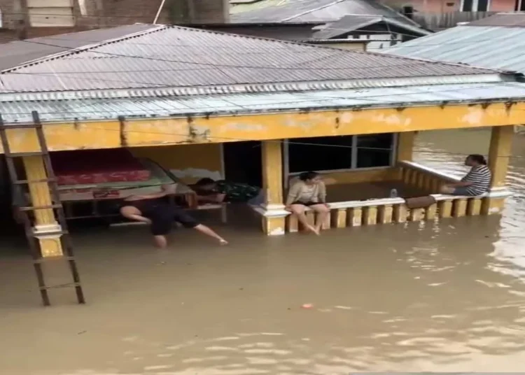 Banjir Meluas di Kota Gorontalo: Enam Kecamatan Terendam 1 Banjir Meluas di Kota Gorontalo: Enam Kecamatan Terendam