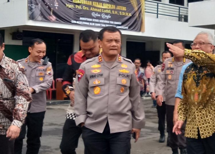 Kapolda Jateng Ahmad Luthfi Resmi Dimutasi!