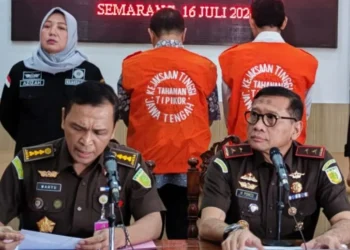 Kejaksaan Tinggi Jateng Tahan Pimpinan Cabang Bank Pemerintah Atas Kasus Korupsi  Dengan Kerugian Negara 100 Miliar