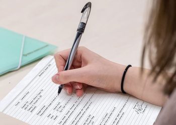 lamaran kerja tulis tangan