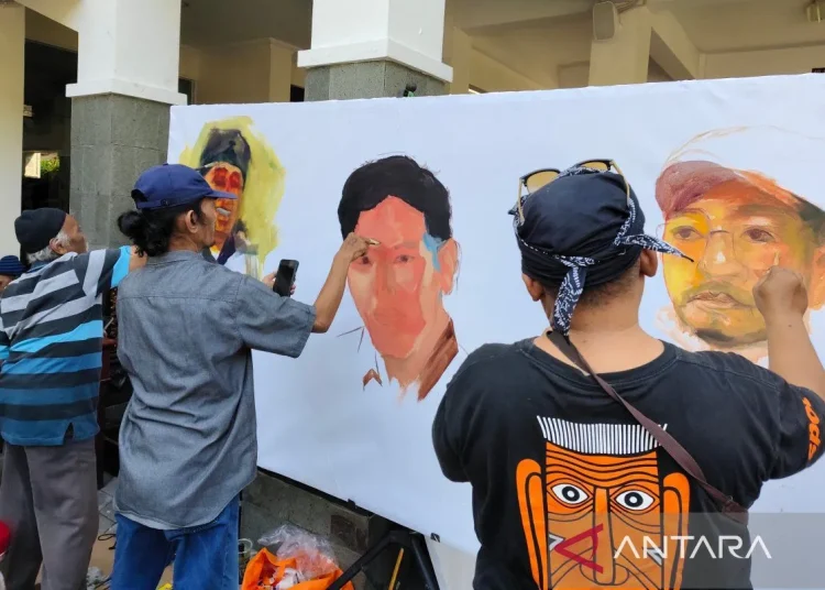 Ratusan Relawan Memenuhi DPRD Untuk Melepas Gibran
