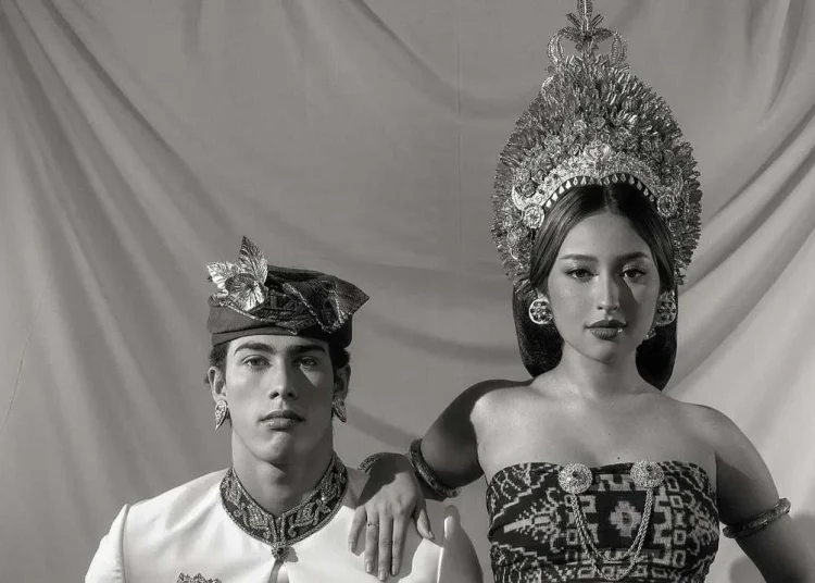 Suami Aktris Jennifer Coppen