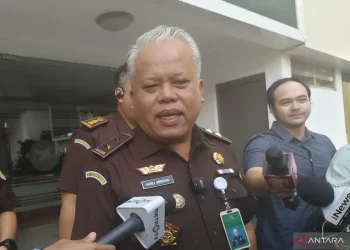 Kejagung Bantah Lakukan Pemanggilan Airlangga Hartarto Terkait Kasus CPO 5 airlangga kejaksaan bantah