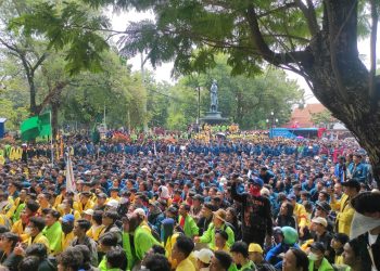nama mahasiswa semarang dilarikan ke RS
