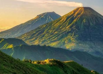 gunung kembar jawa tengah