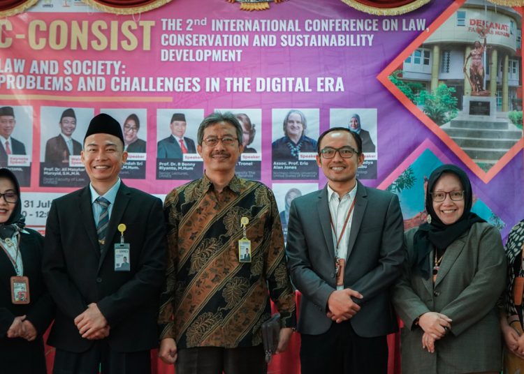IC-CONSIST 2024: Konferensi Internasional yang Menggali Tantangan Hukum di Era Digital