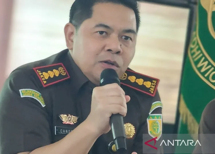 Buron 9 Tahun, Terpidana Kasus Penyelundupan Kayu Akhirnya Ditangkap 1 Buron 9 Tahun, Terpidana Kasus Penyelundupan Kayu Akhirnya Ditangkap