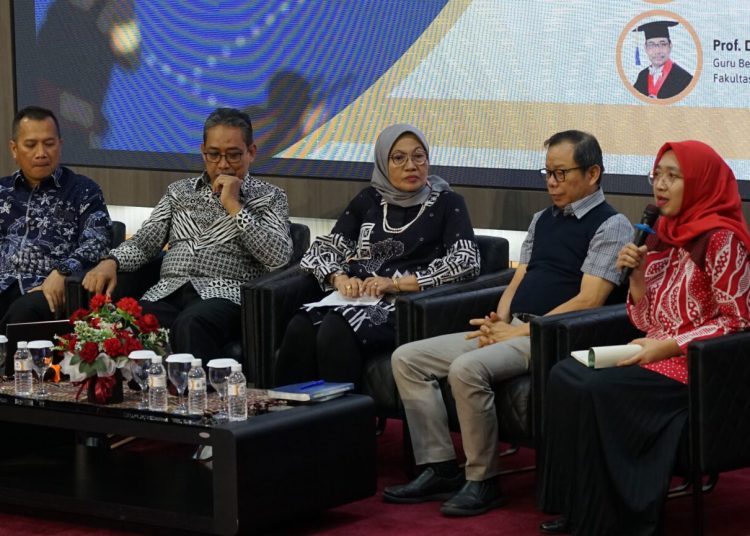 Seminar Nasional FH UNDIP: Mencari Jalan Tengah Pro-Kontra Hukuman Mati 1 Seminar Nasional FH UNDIP: Mencari Jalan Tengah Pro-Kontra Hukuman Mati