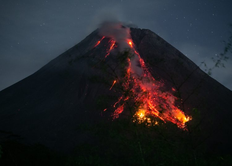 gunung merapi