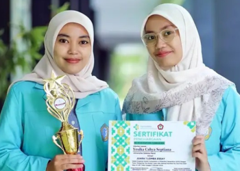 Mahasiswa Kebidanan UNS