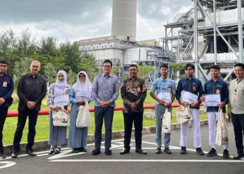 PT Bhimasena Power Indonesia Ajak Pelajar SMA Kunjungi PLTU Batang