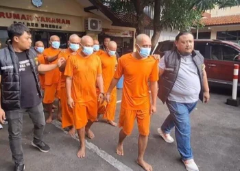 Komplotan Pencuri Rel Kereta Api Tertangkap di Brebes