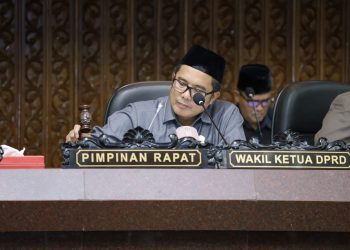 Mohammad Saleh Pimpin Rapat Paripurna Bahas Raperda SOTK Baru untuk Persiapan Pemerintahan Jateng 2025-2029