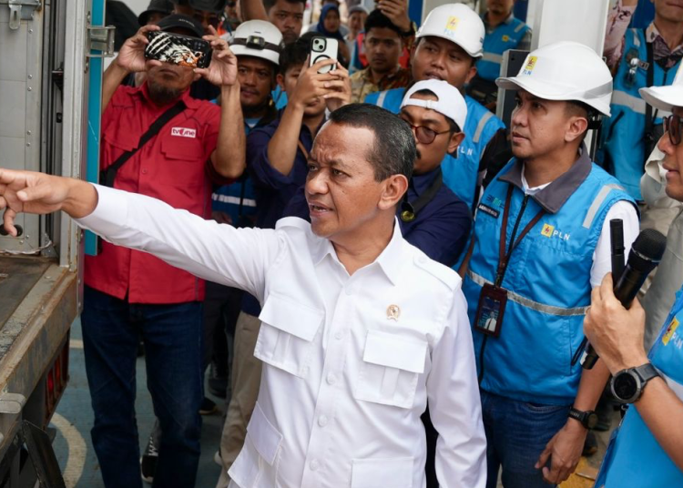 Menteri ESDM Pastikan Stok BBM, Listrik, dan LPG Aman untuk Libur Lebaran 2025