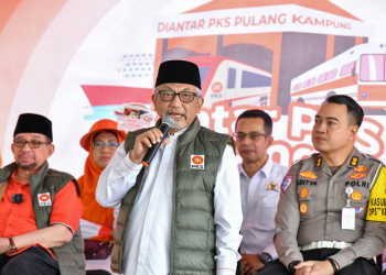 Fasilitasi Mudik Gratis, Syaikhu: Doakan PKS Terus Melayani Rakyat