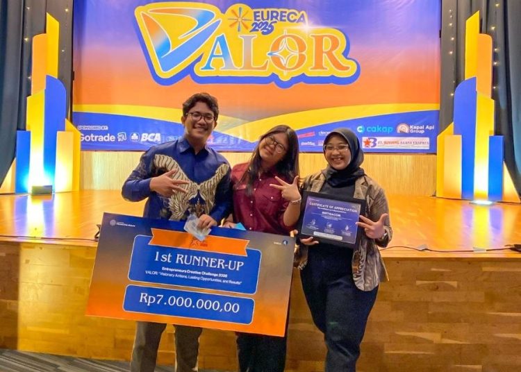 Mahasiswa FISIP UNDIP Raih 1st Runner Up di Kompetisi Pemasaran Nasional EURECA 2025