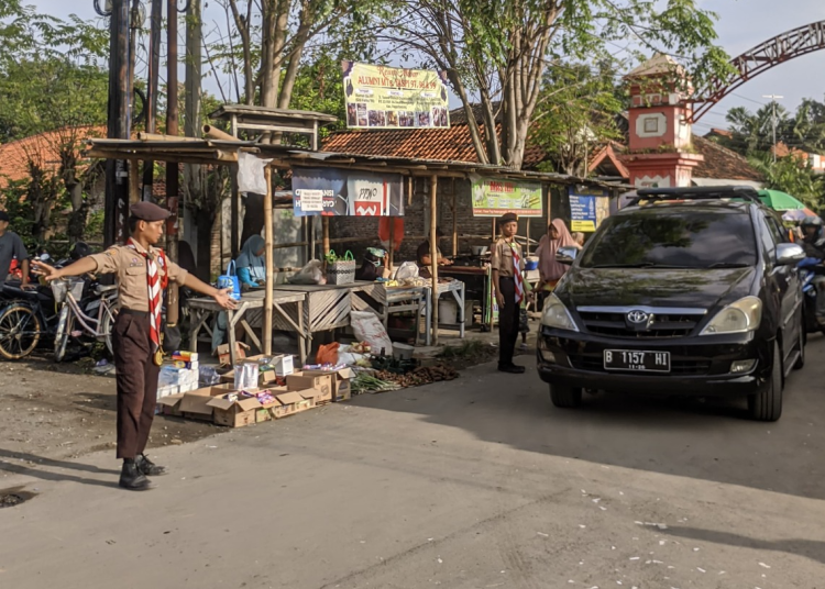 Kondisi Pasar Kedungsugih Kecamatan Pagerbarang Menjelang Lebaran 1 Kondisi Pasar Kedungsugih Kecamatan Pagerbarang Menjelang Lebaran