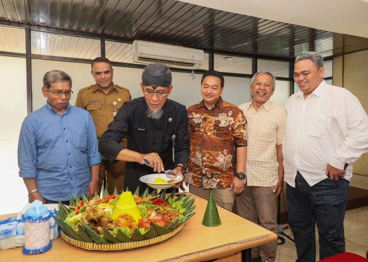 Sekda Jateng: Media Profesional Kunci Menetralisir Berita Liar di Era Digital