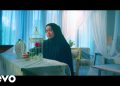 Lirik Lagu Amira Othman – Dalam Sujudku (OST “Dia Bukan Syurga”) | Official Music Video