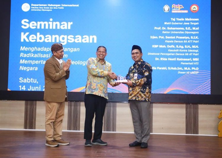 Pemprov Jateng Bina 351 Mitra Deradikalisasi
